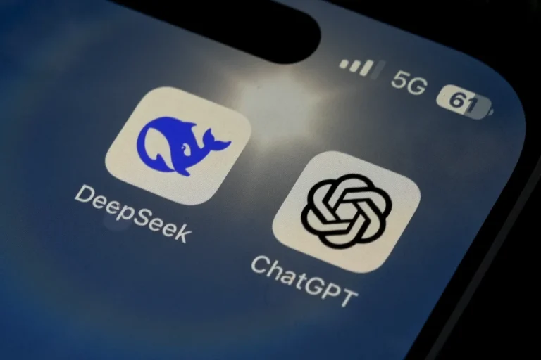 DeepSeek vs ChatGPT